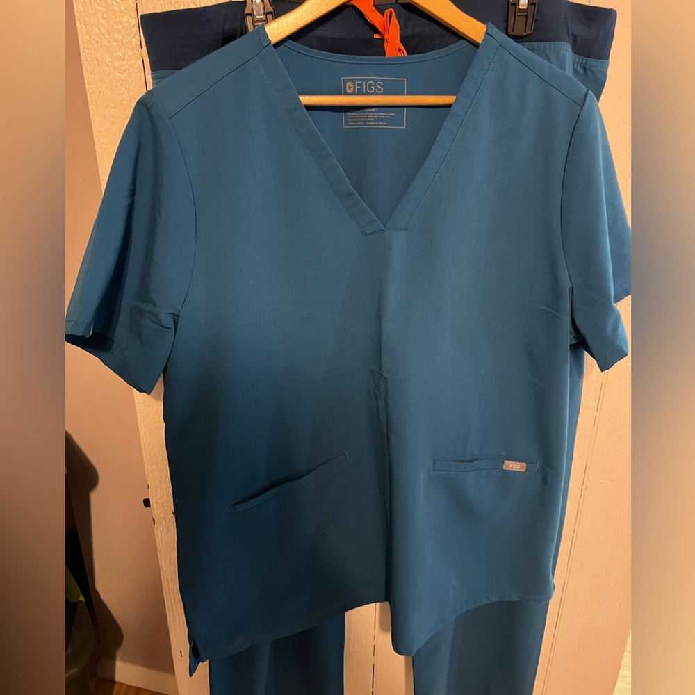 Figs Casma Three-Pocket Scrub Top Limited Edition Alps Blue XXL